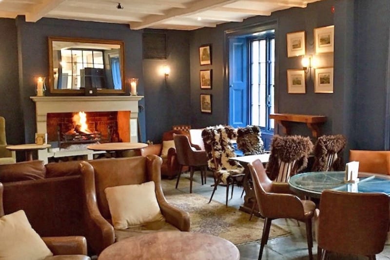 Pub The Queens Arms at Corton Denham